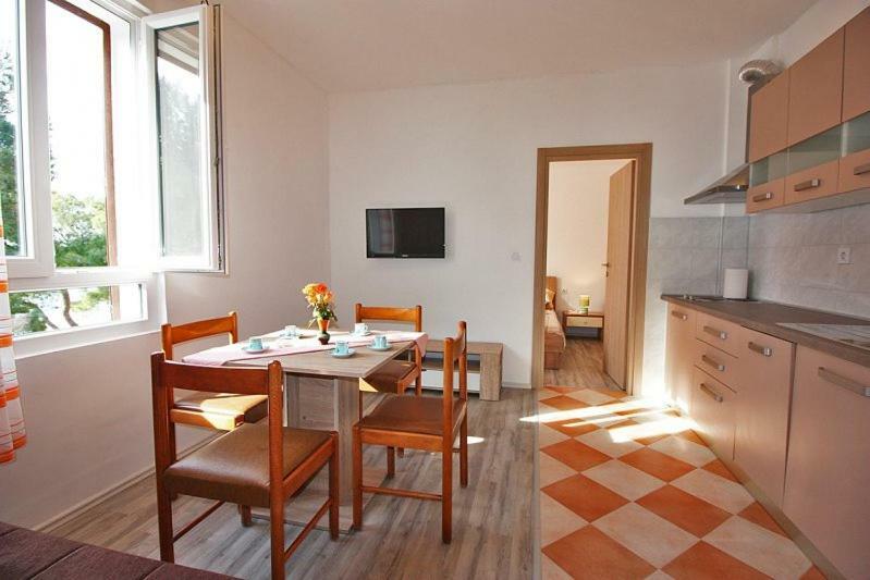 Appartamento Apartman Simona Fažana Esterno foto